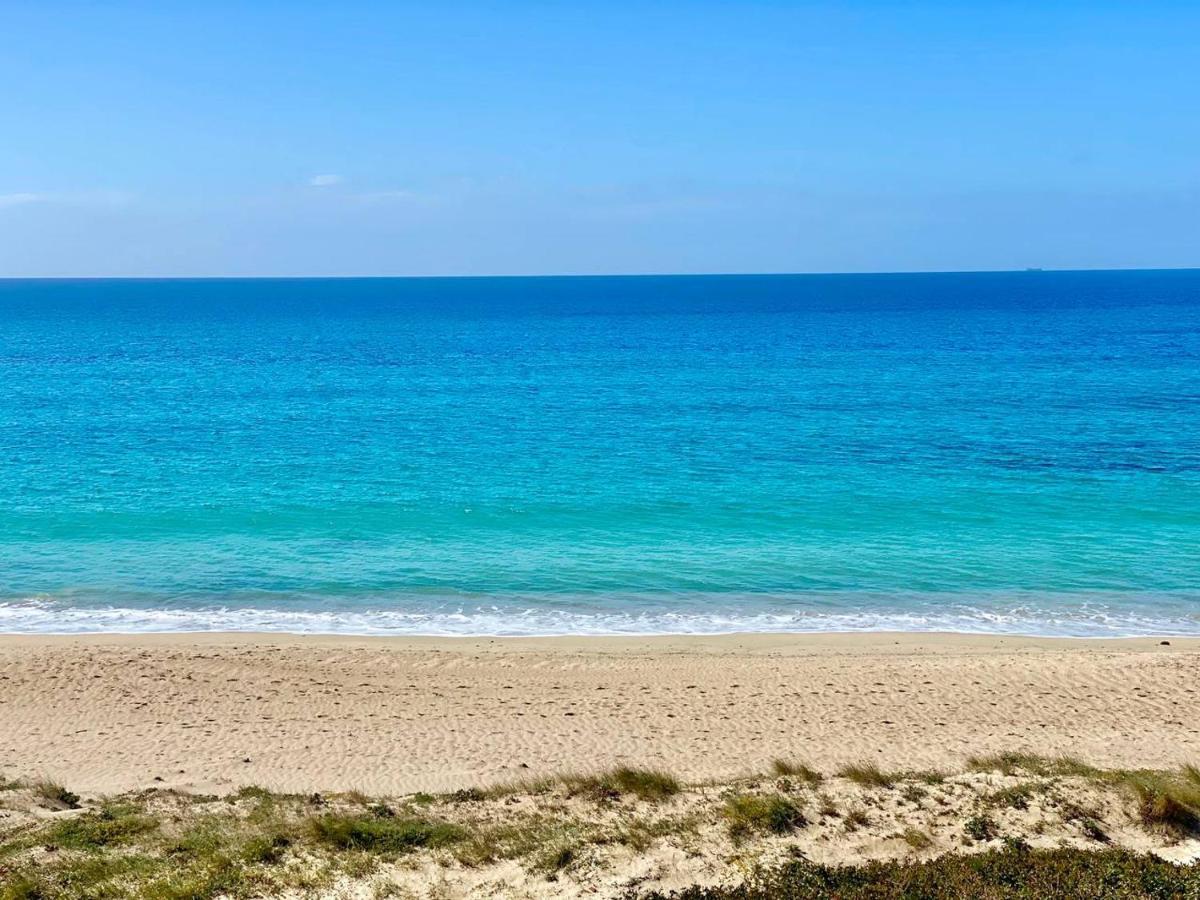 Beachfront House Geremeas Sardegna Apartment Екстериор снимка