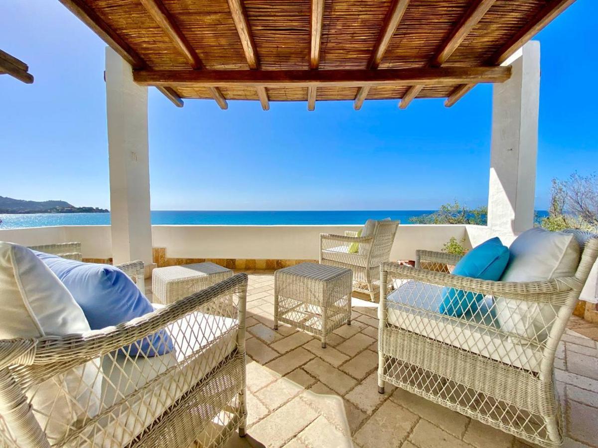 Beachfront House Geremeas Sardegna Apartment Екстериор снимка