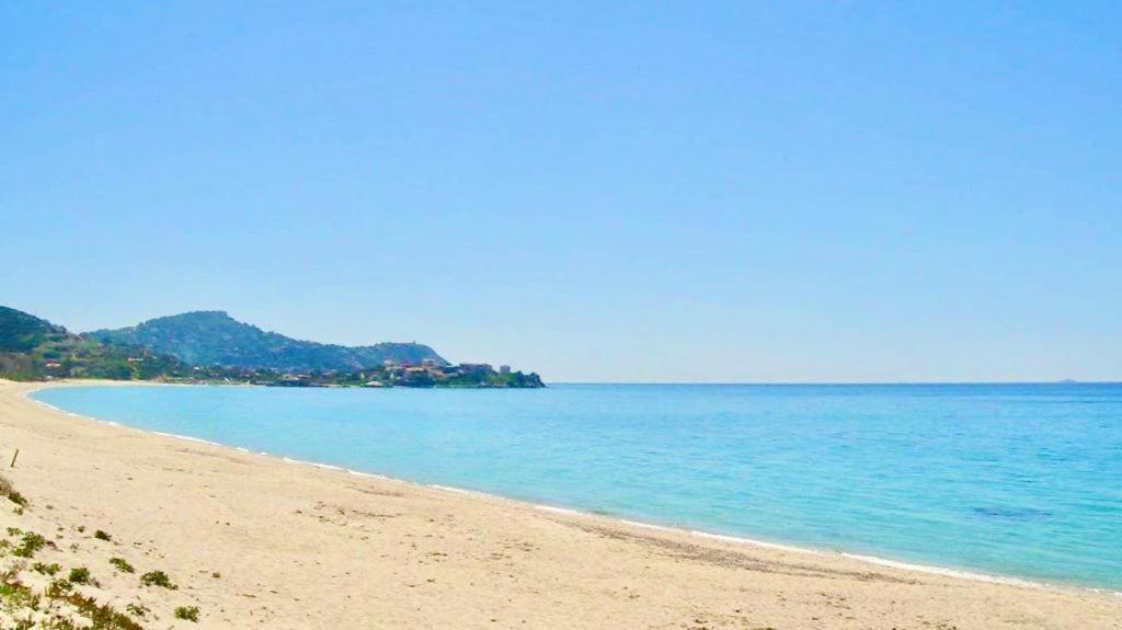 Beachfront House Geremeas Sardegna Apartment Екстериор снимка